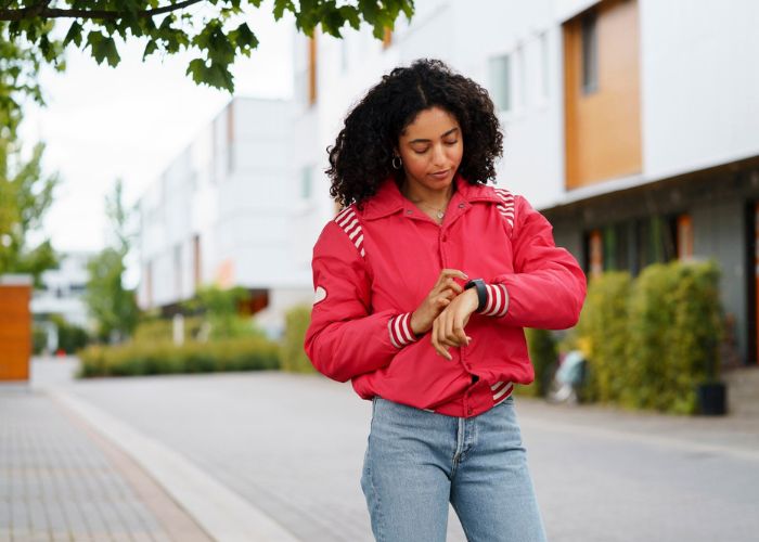 A Complete Guide to Smartwatch Operating Systems: Wear OS, watchOS, and Tizen